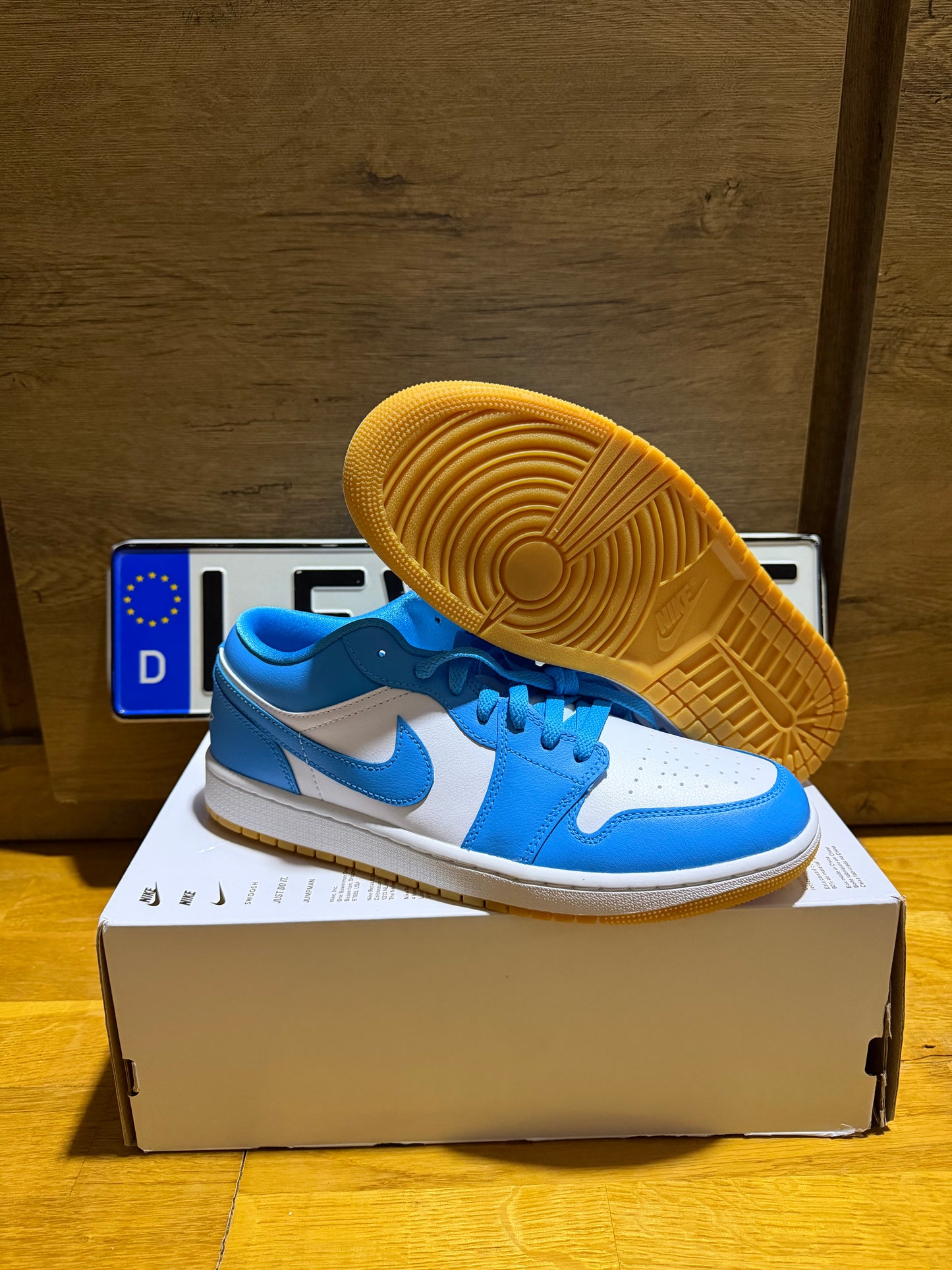Jordan 1 Low “Powder Blue”