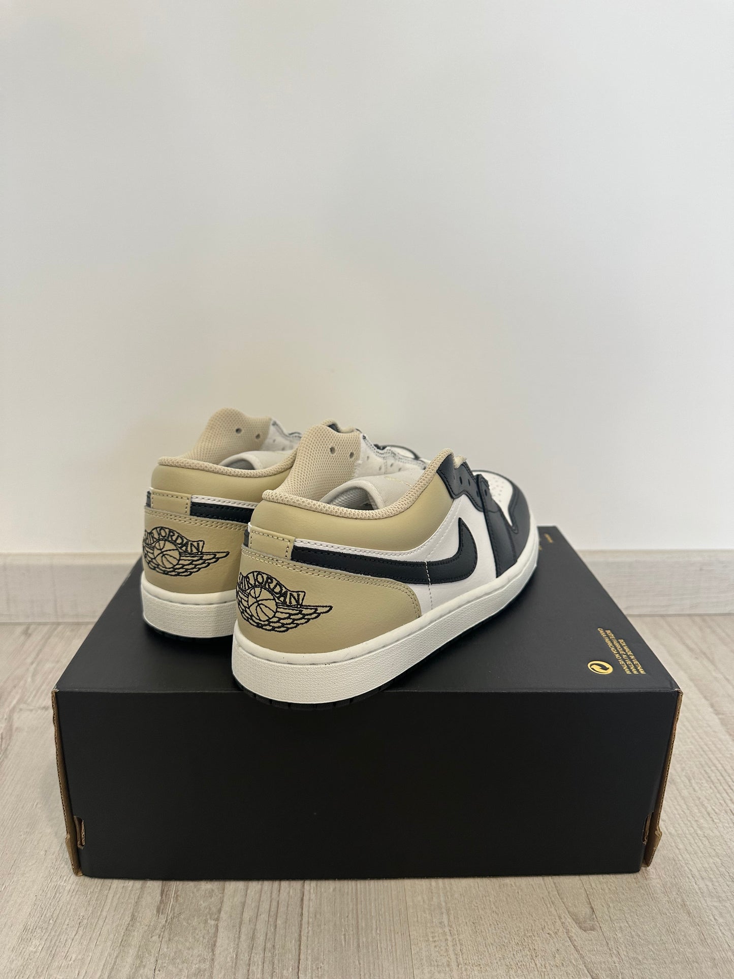 Jordan 1 Low "Black Toe Rattan"