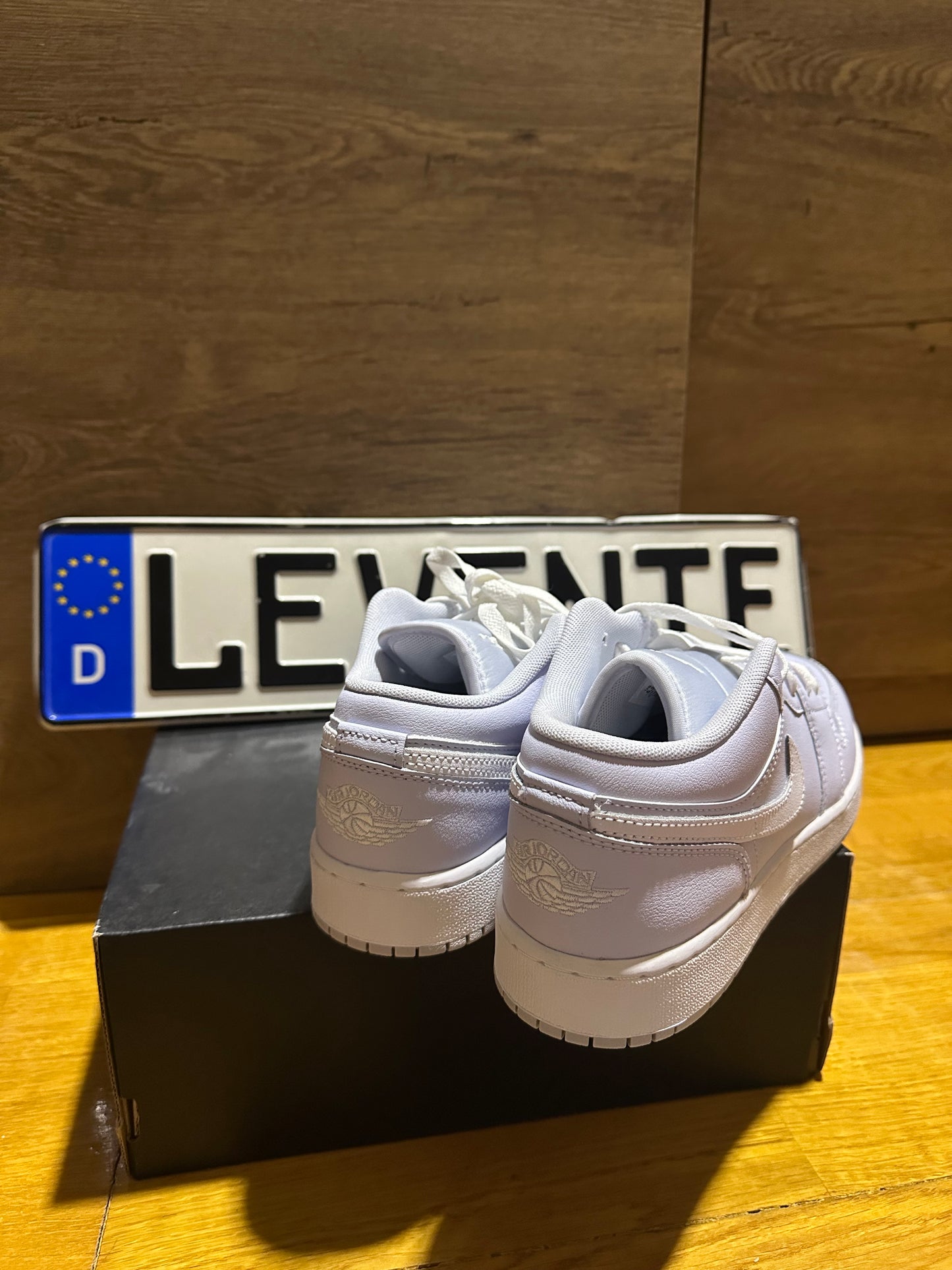 Jordan 1 Low "Cobalt”