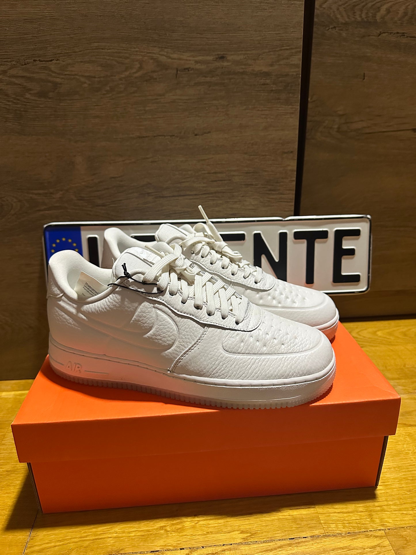 NIKE AIR FORCE 1 TEHCH PHANTOM