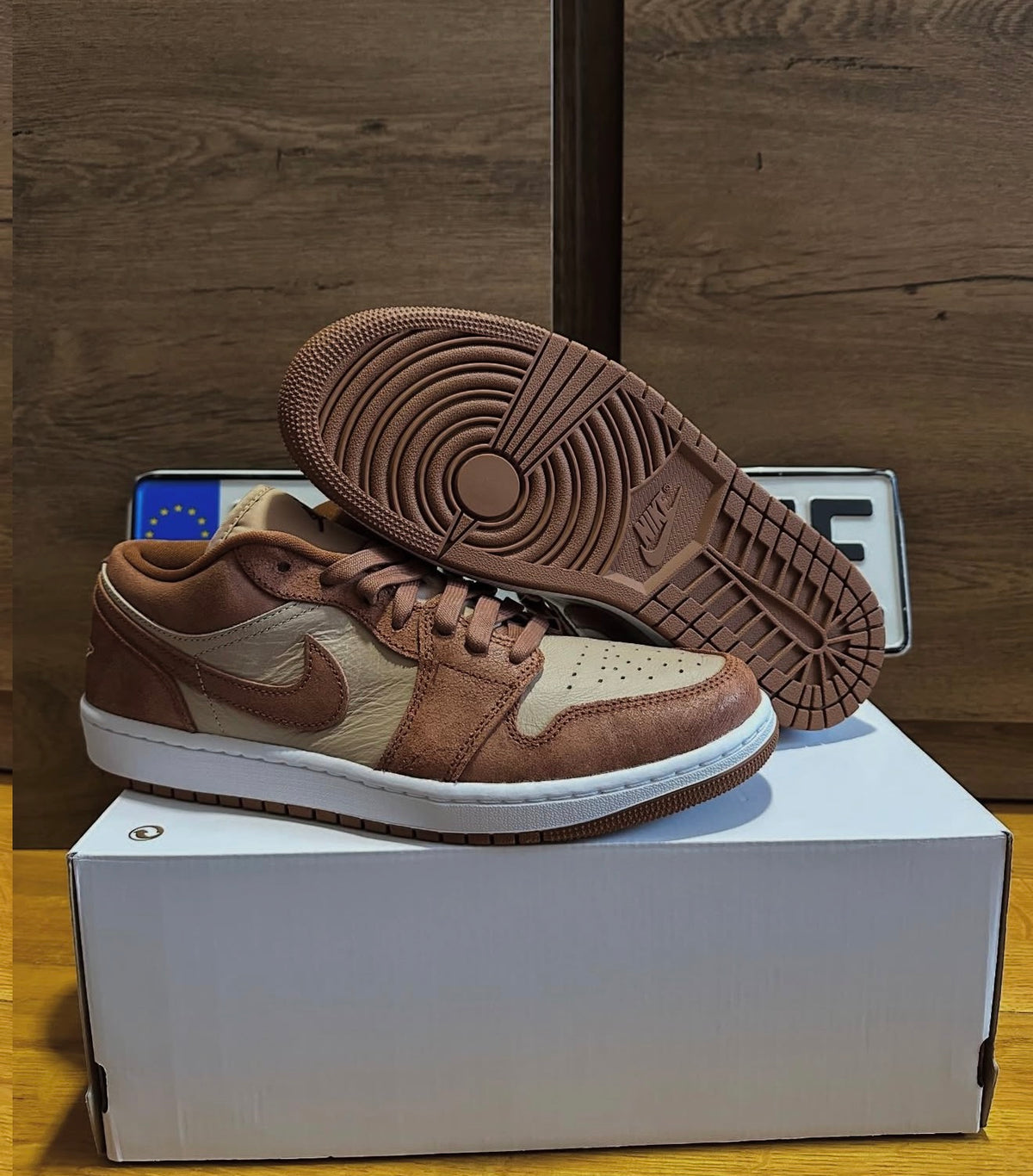 Jordan 1 Low “Legend Medium Brown”