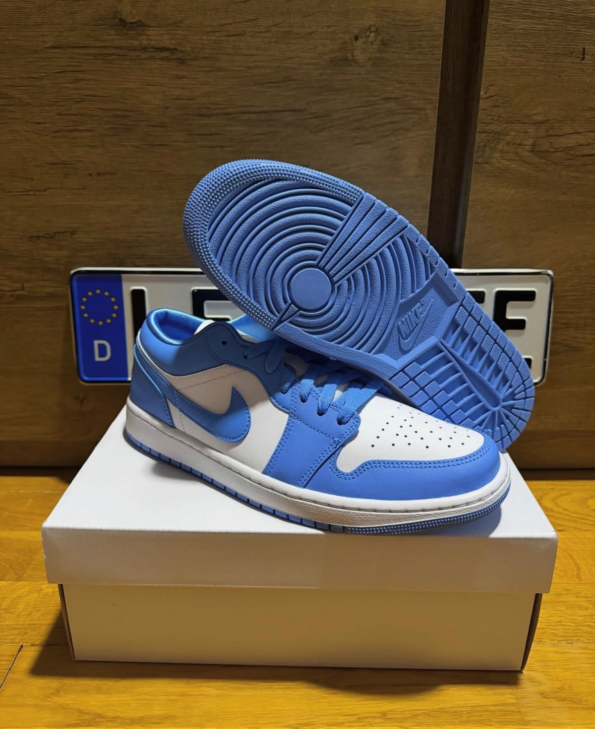 Jordan 1 Low “University Blue”
