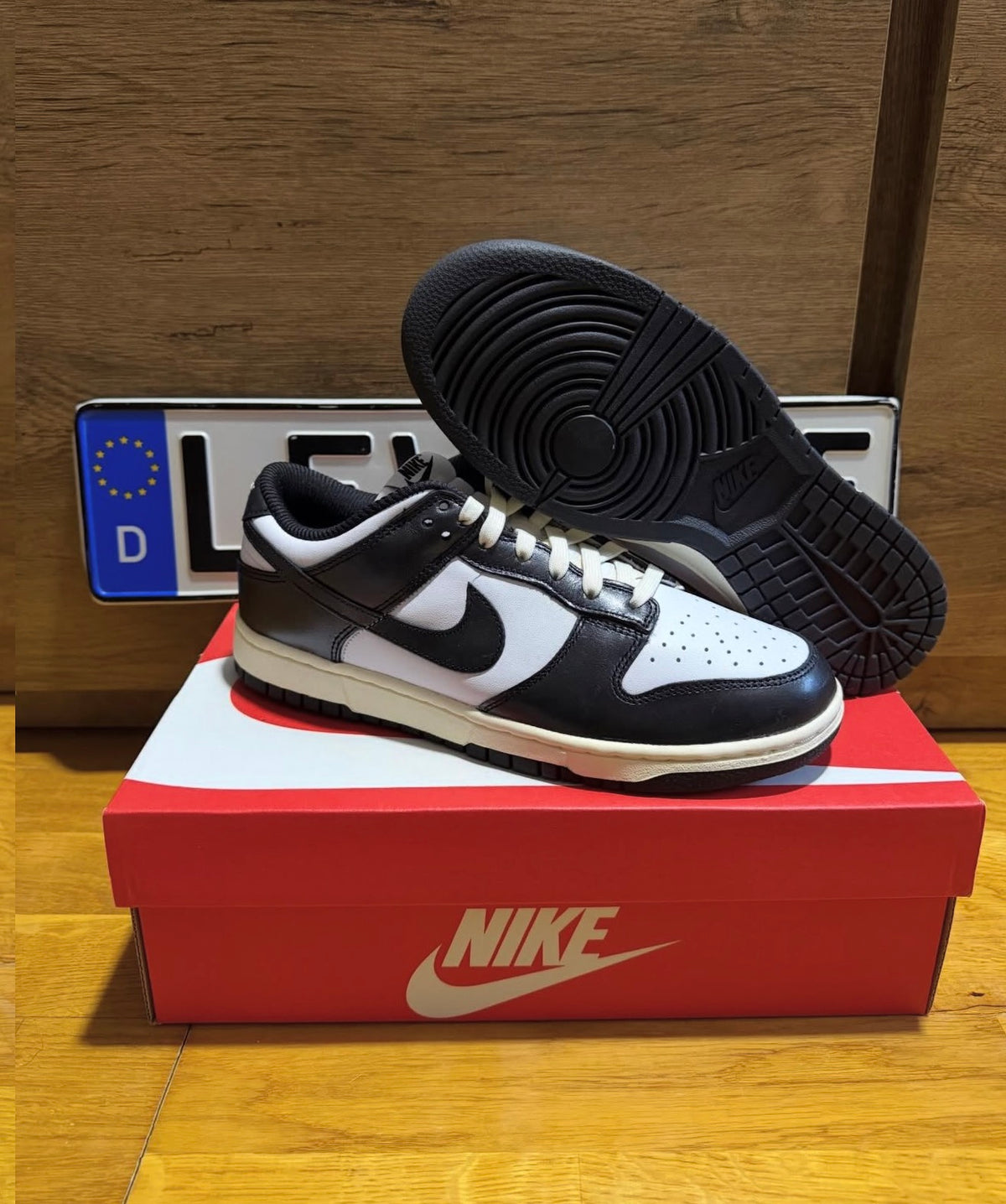 Nike Dunk “Vintage Panda”