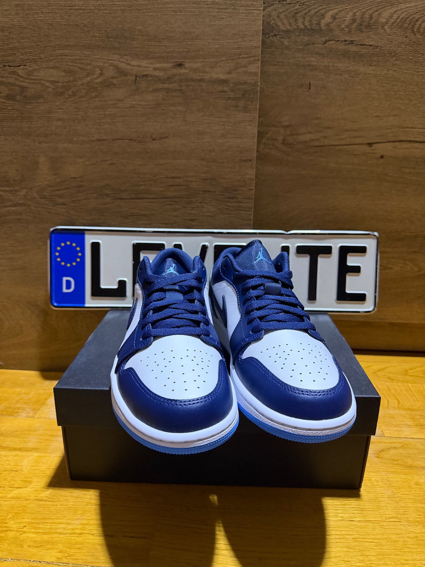 Jordan 1 Low "Navy Blue"