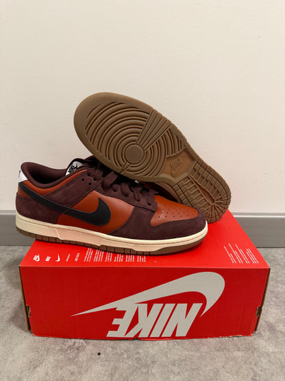 Nike Dunk “Mars Stone”
