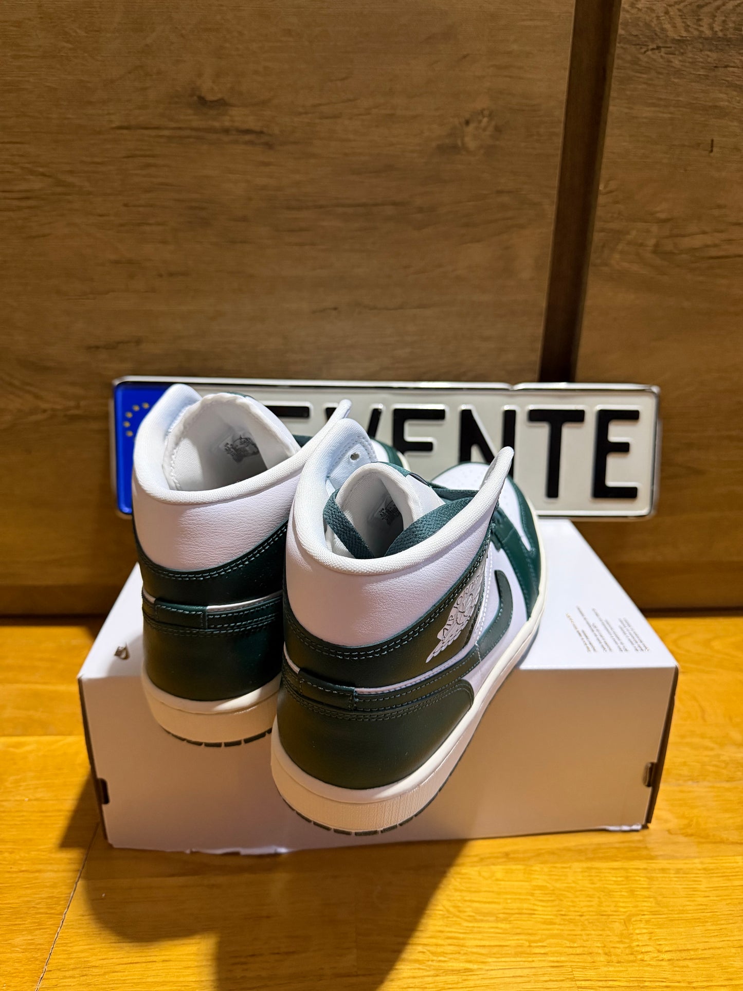 Jordan 1 Mid “Oxidized Green”