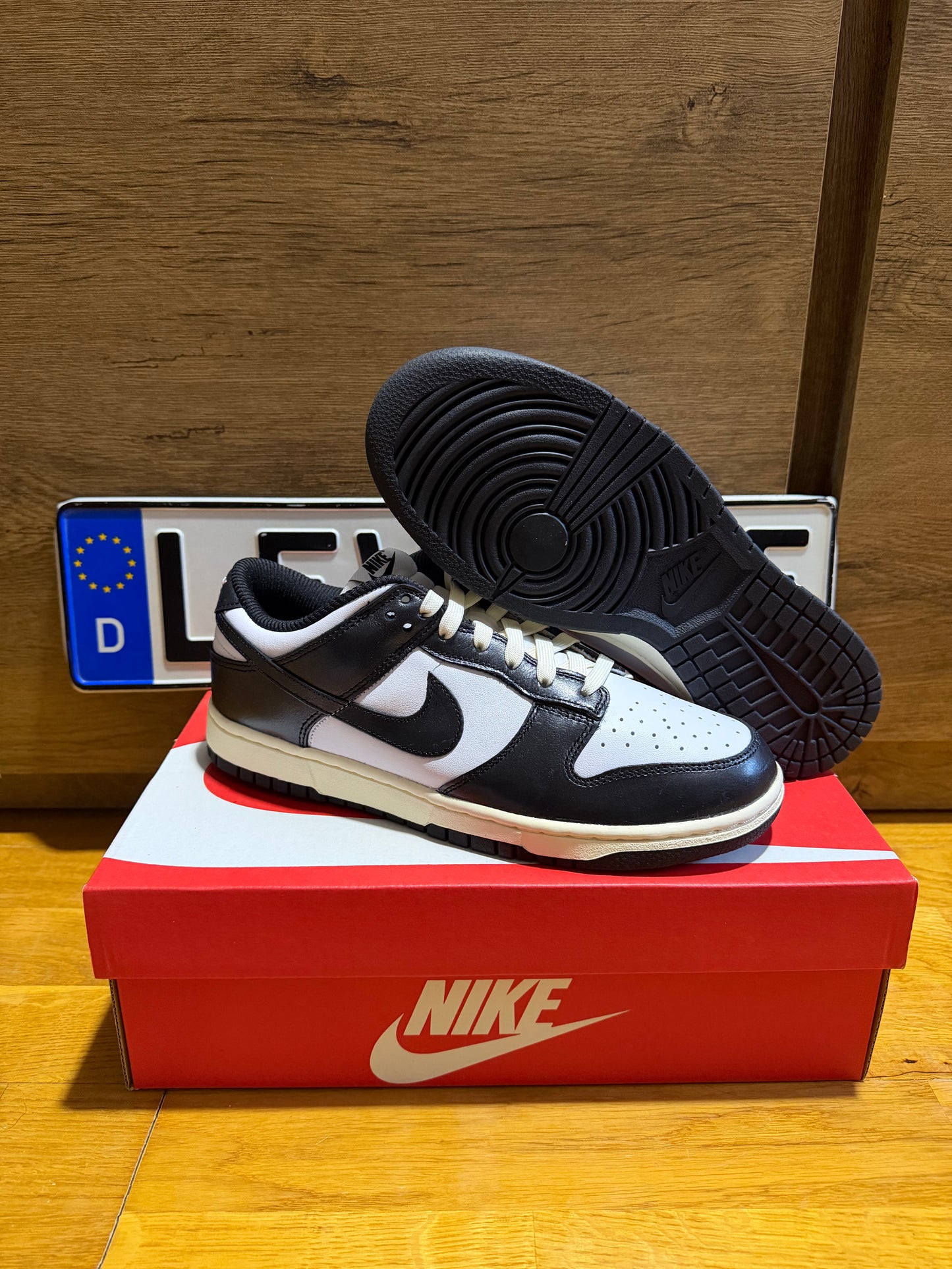 Nike Dunk “Vintage Panda”
