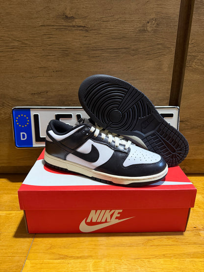 Nike Dunk “Vintage Panda”