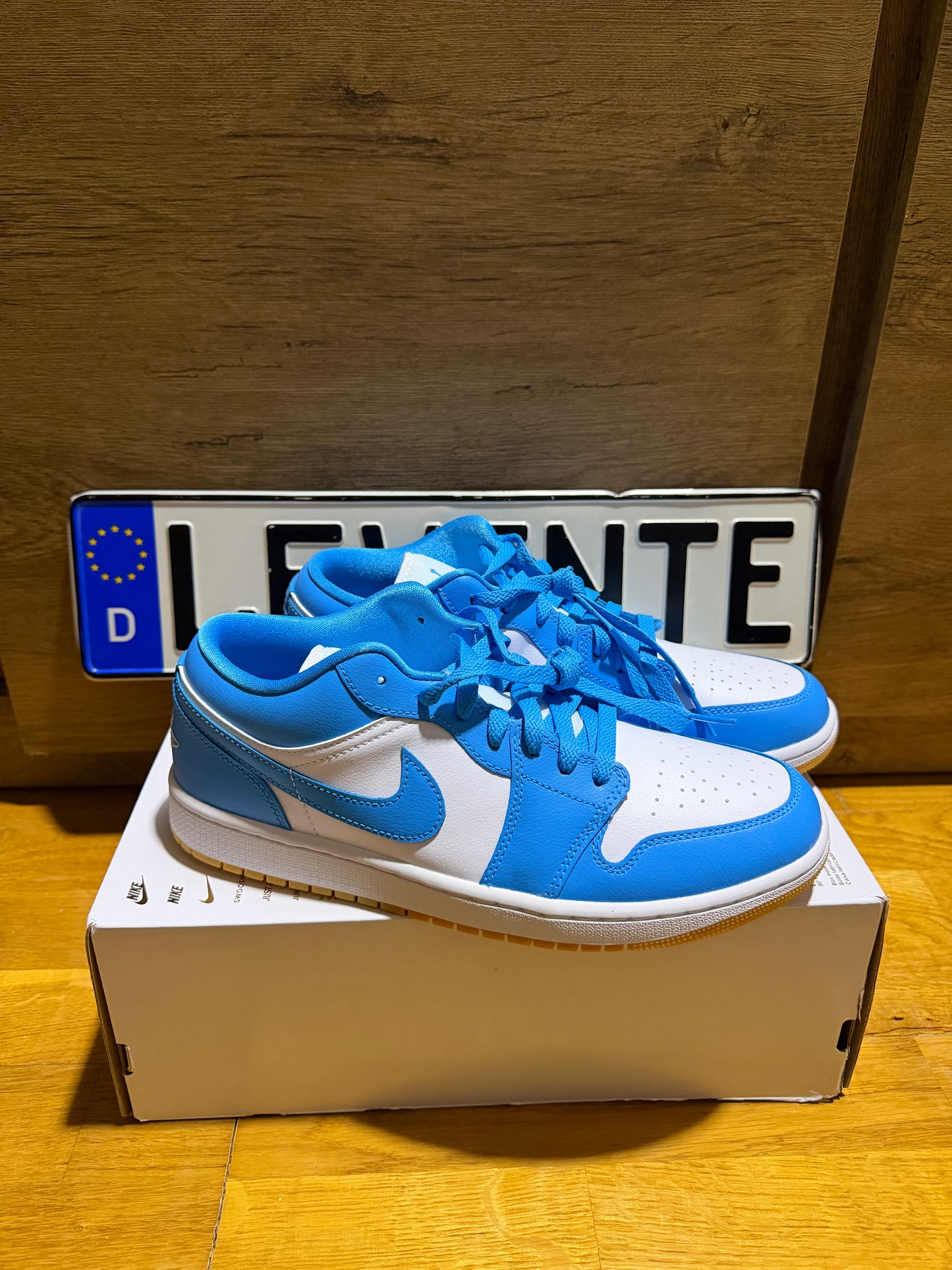 Jordan 1 Low “Powder Blue”
