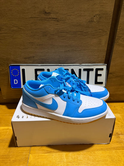 Jordan 1 Low “Powder Blue”