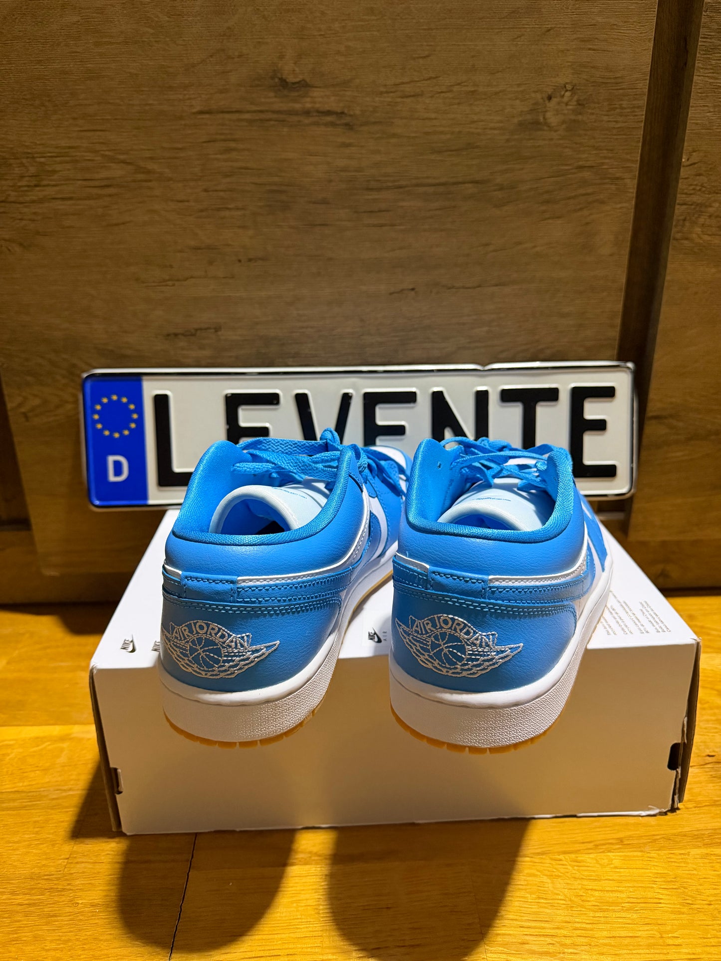 Jordan 1 Low “Powder Blue”