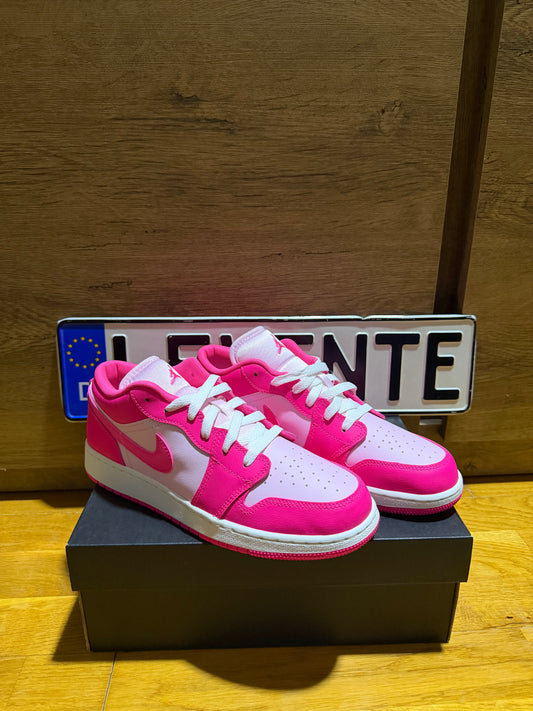Jordan 1 Low "Fierce Pink”