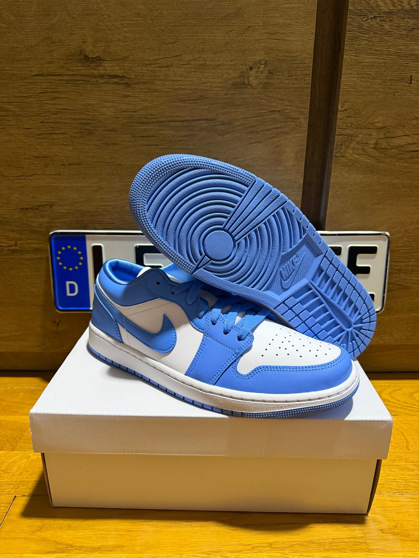 Jordan 1 Low “University Blue”