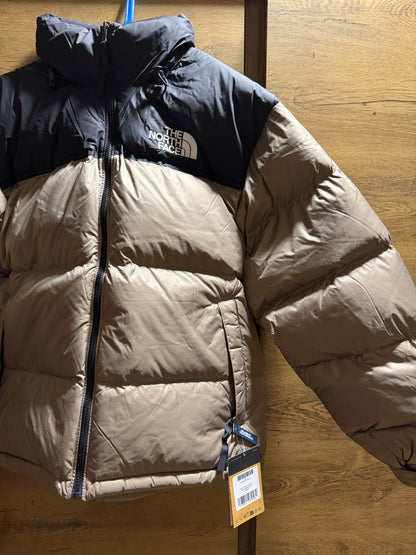 The North Face 700 Nuptse “Latte”