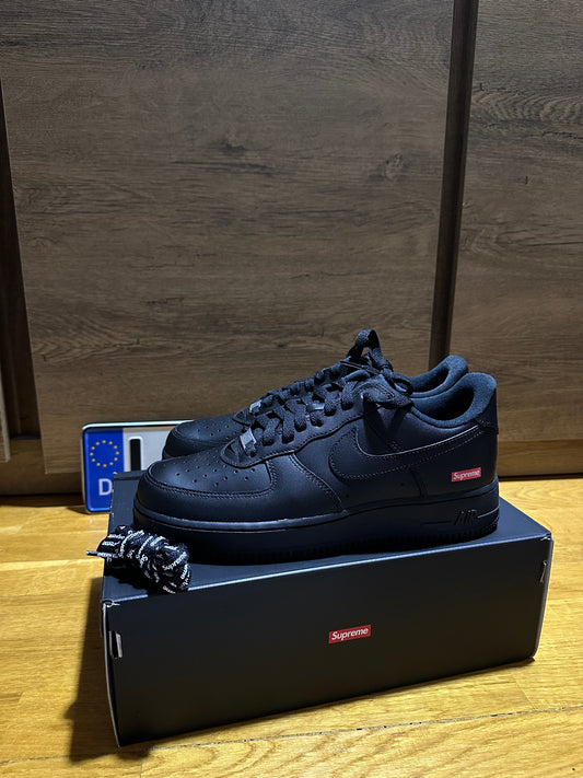 Nike Air Force 1 x Supreme "Black"