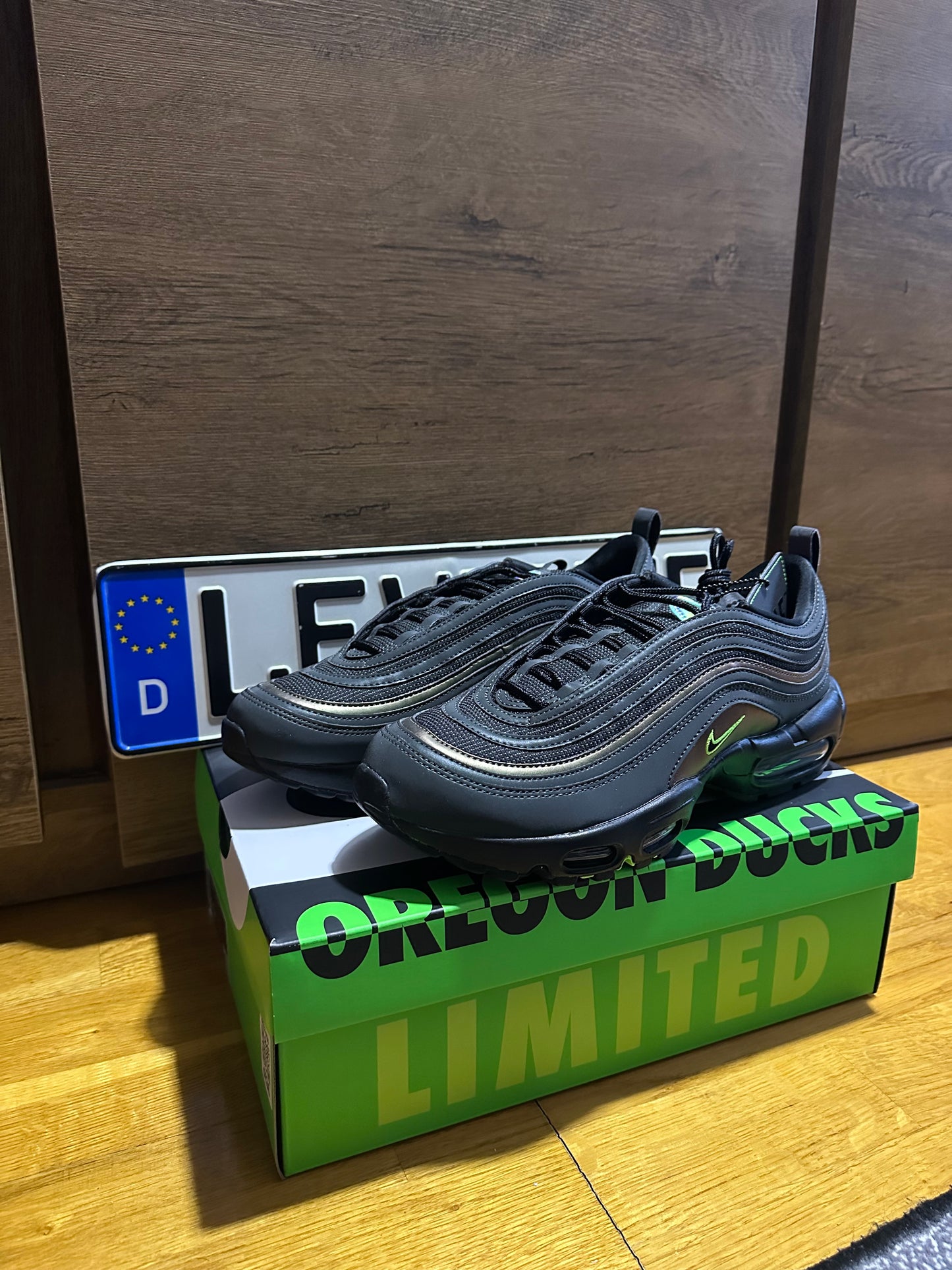 AIR MAX 95/97 'UNIVERSITY OF OREGON - THUNDER' PE