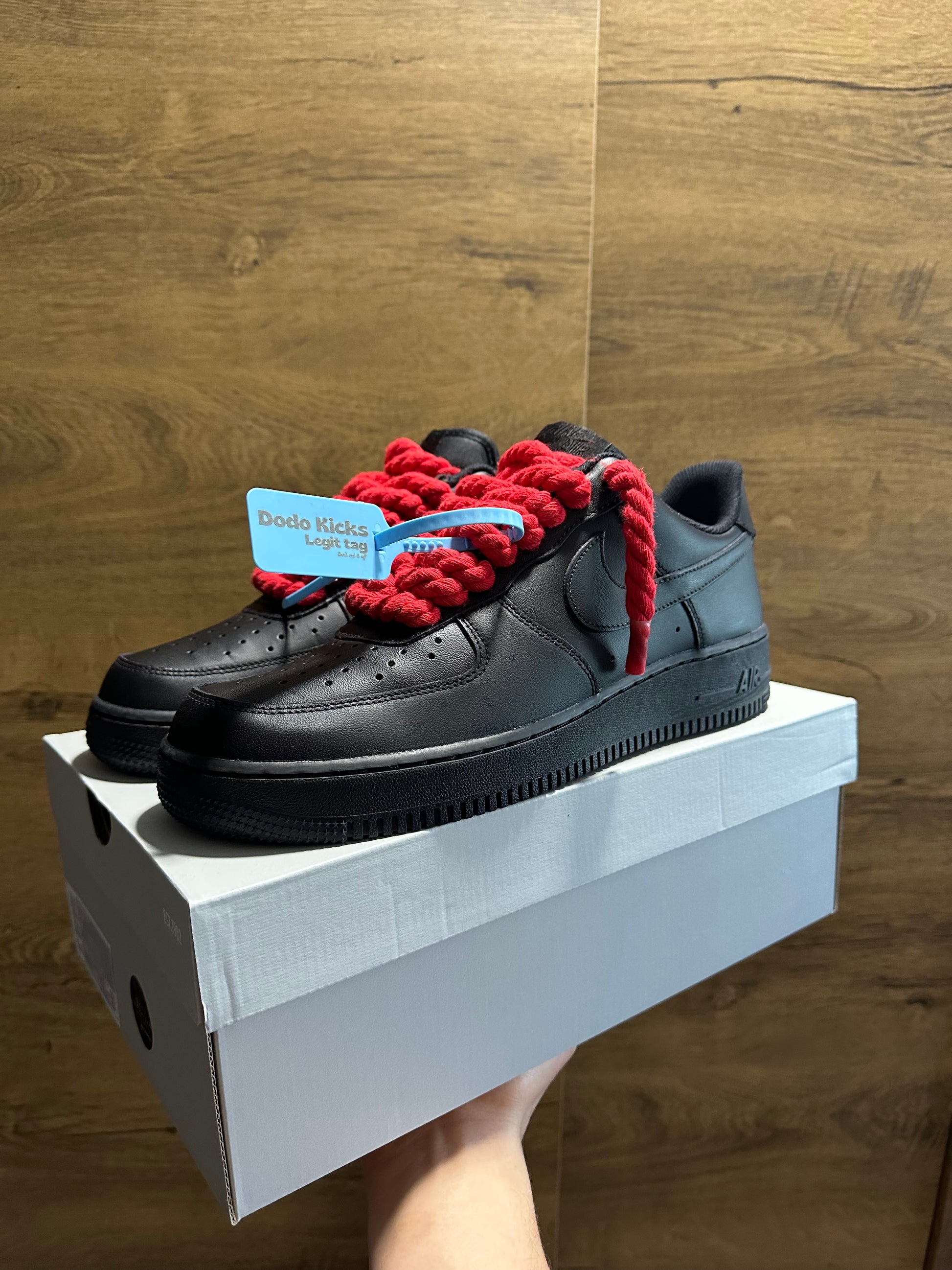 rope lace Air Force 1 black red