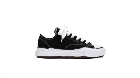 Maison Mihara Yasuhiro Peterson "Black"