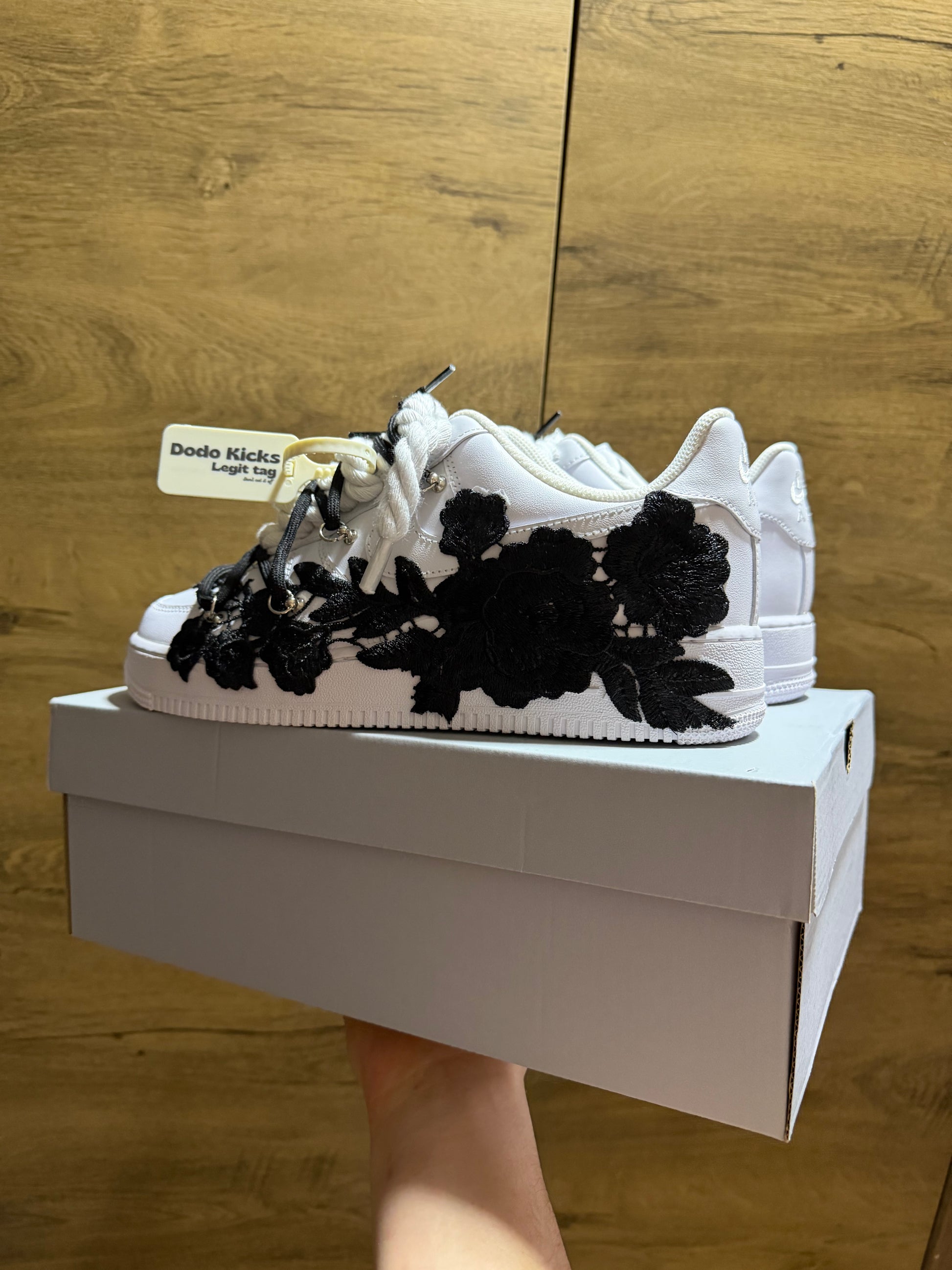 Nike Air Force 1 White "ROSE BLACK ROPELACE DOUBLE LACE” sarok nézet