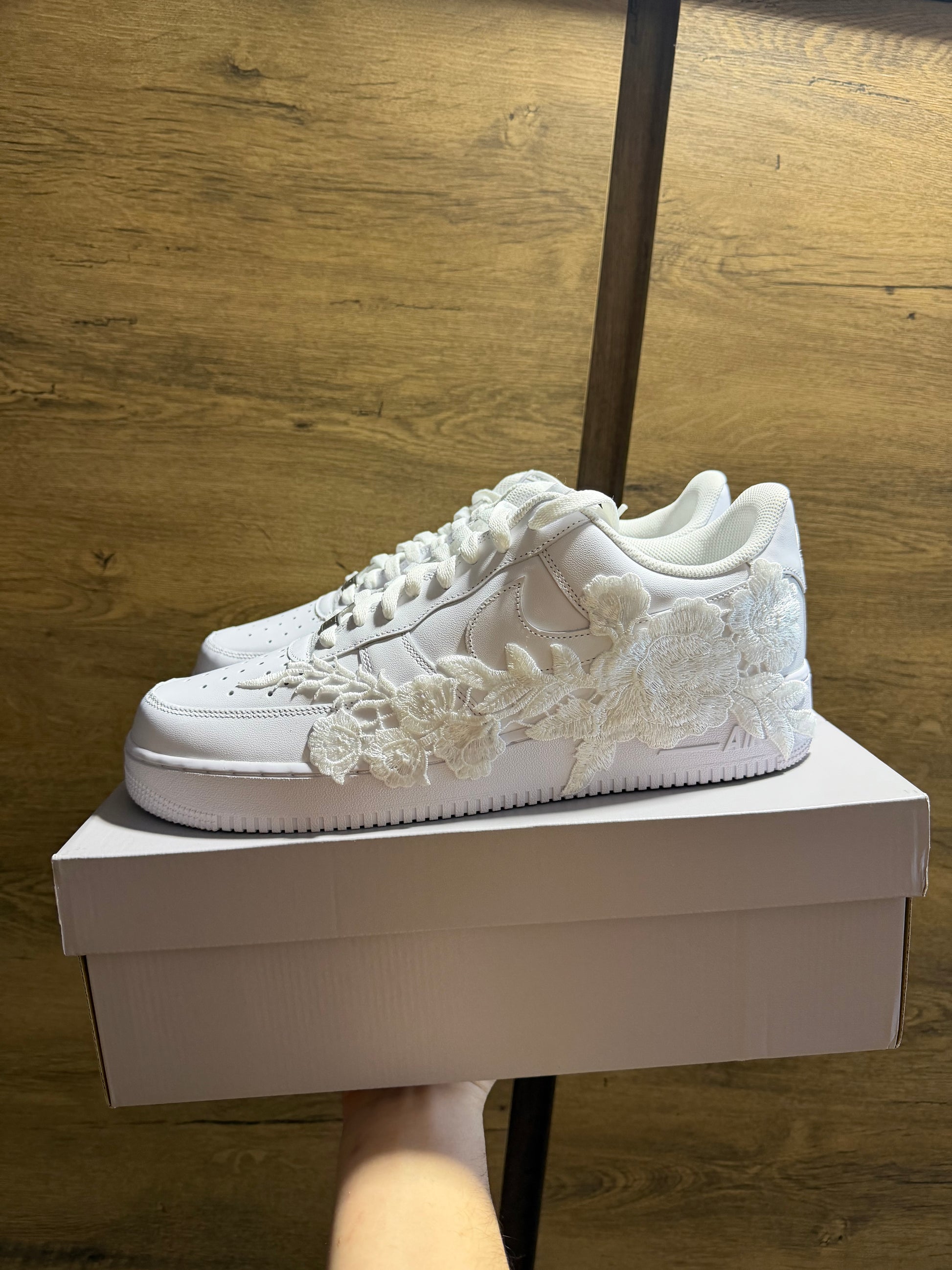 Nike Air Force 1 White "ROSE WHITE” oldal nézet