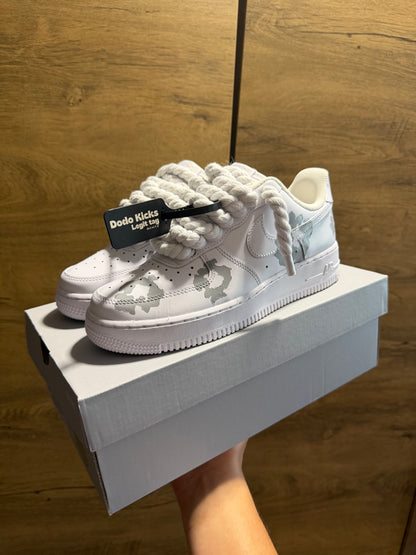 Nike Air Force 1 White Rope Lace "Grey Denim Tears” Elöl nézet