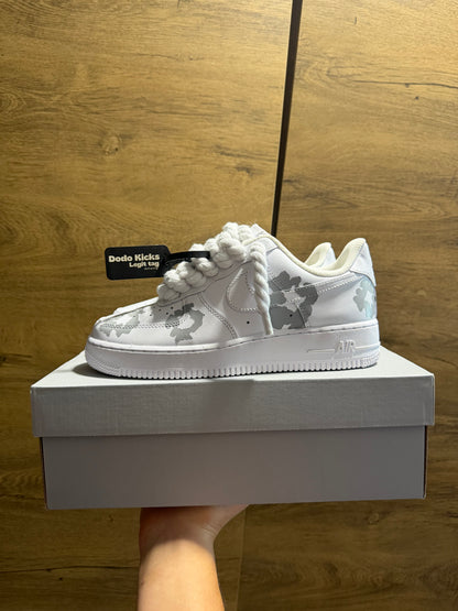 Nike Air Force 1 White Rope Lace "Grey Denim Tears” oldal nézet