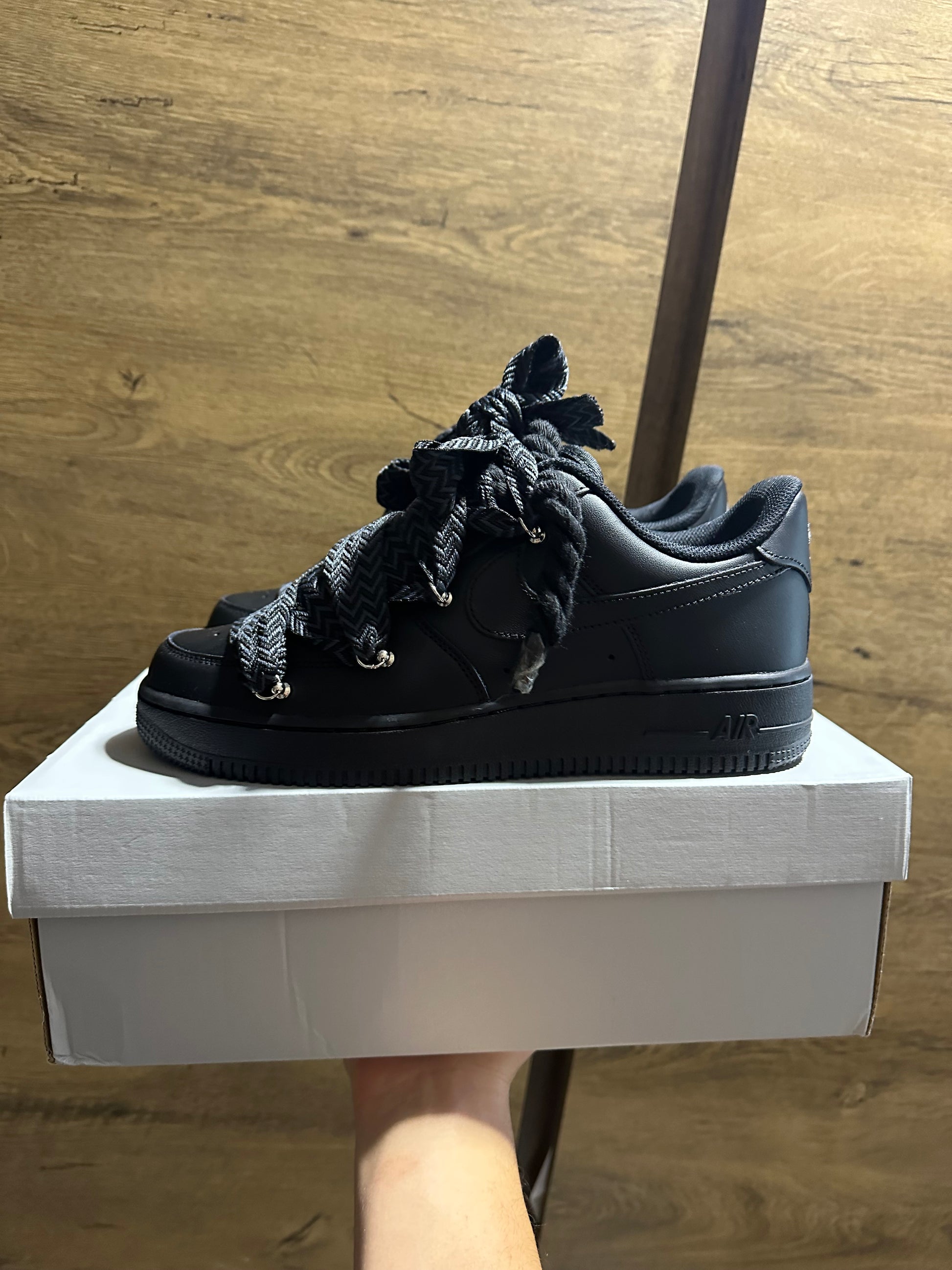 Nike Black Rope Lace "LANVIN BLACK” oldal nézet