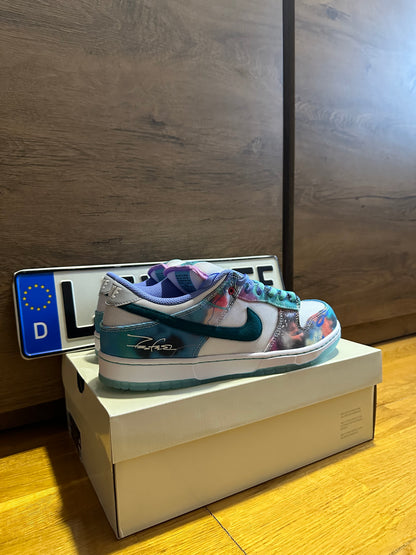 Nike SB Dunk "Futura" sarok nézet