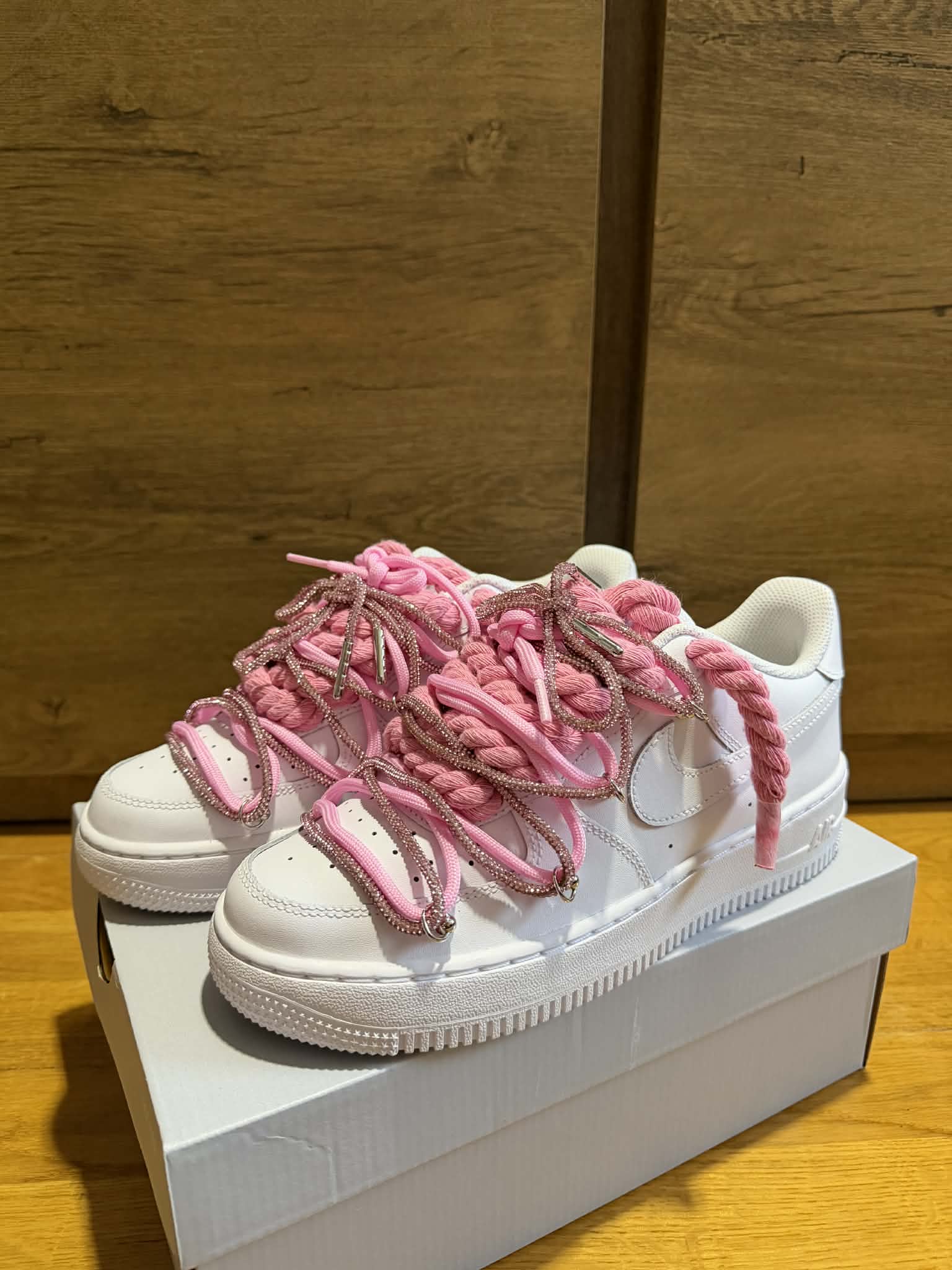 Nike Rope Lace "Extra Double Pink" szembe nézet