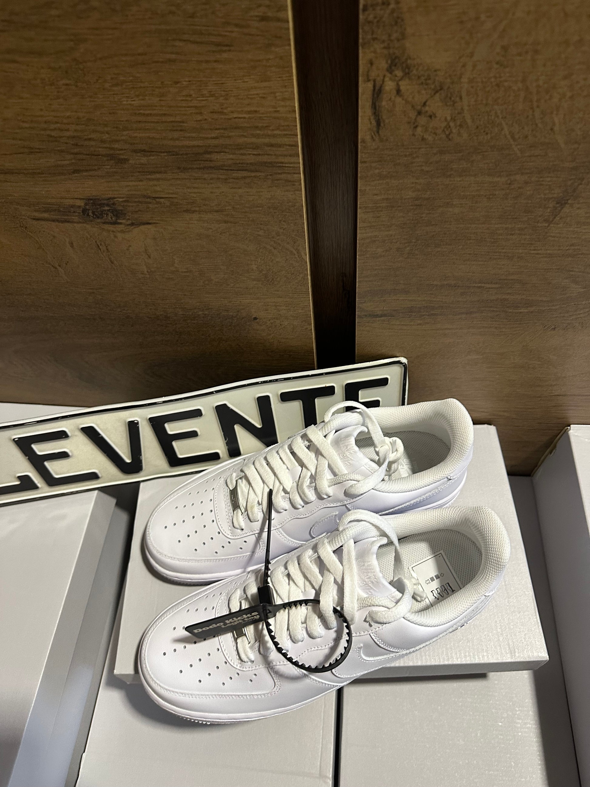 nike Air Force 1 triple white felül nézet